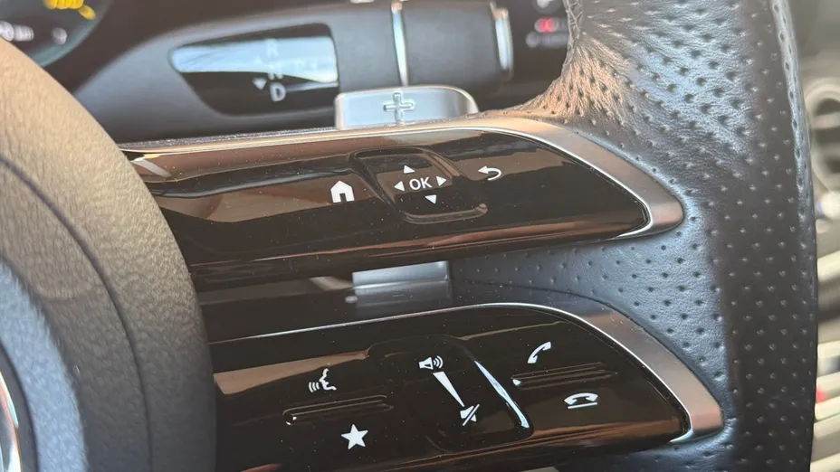 MERCEDES-BENZ E Klasa E 300 de AMG