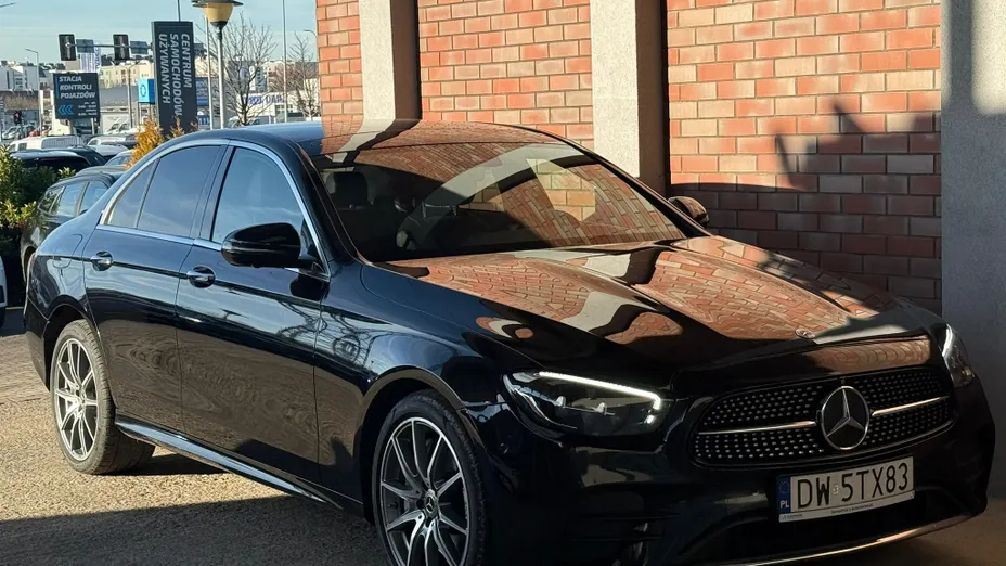 MERCEDES-BENZ E Klasa E 300 de AMG