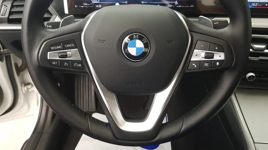 BMW Seria 3 318i aut