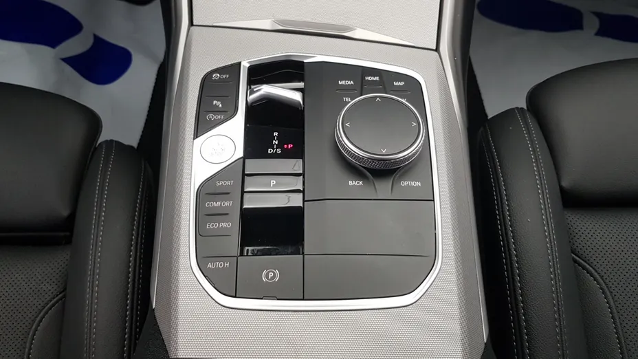 BMW Seria 3 318i aut