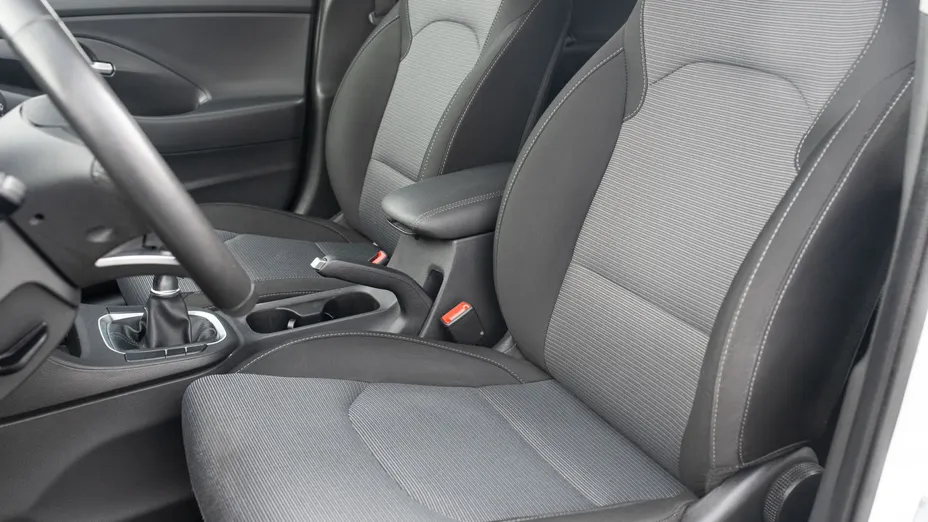 HYUNDAI i30 i30 1.0 T-GDI Modern