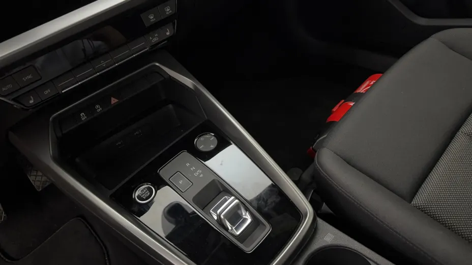 AUDI A3 A3 30 TFSI mHEV S tronic
