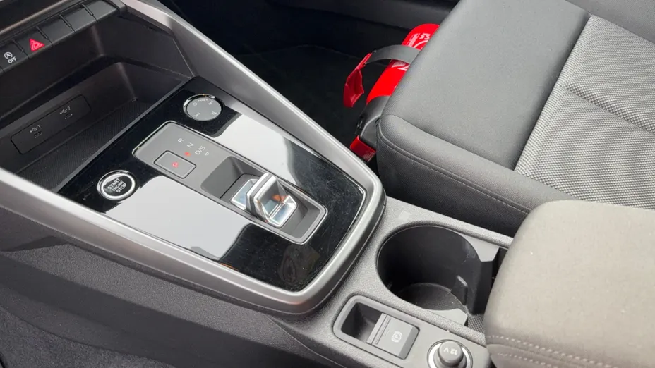 AUDI A3 A3 30 TFSI mHEV S tronic