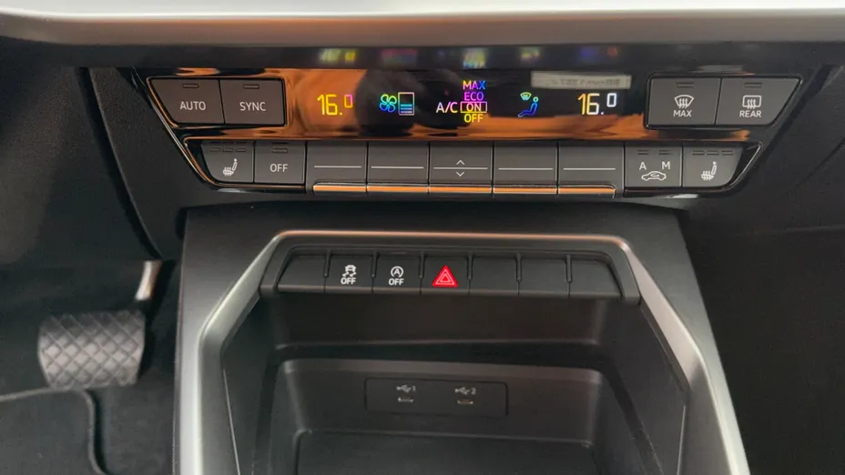 AUDI A3 A3 30 TFSI mHEV S tronic