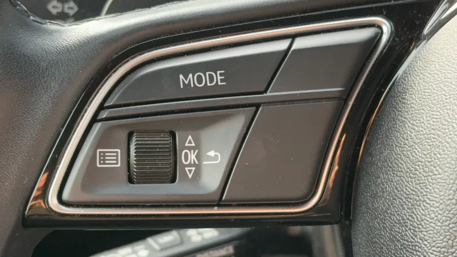 AUDI A3 A3 30 TFSI mHEV S tronic