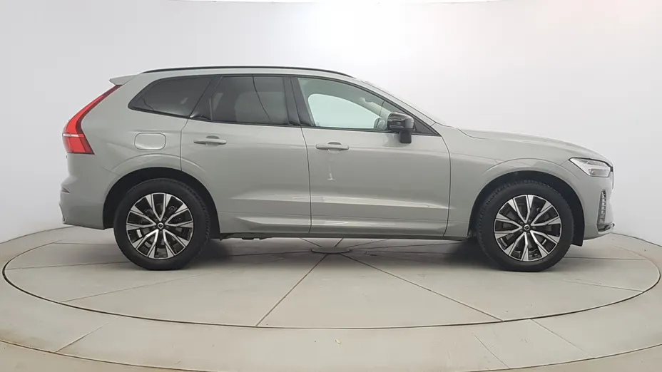 VOLVO XC60 XC60 B5 B AWD Plus Dark aut