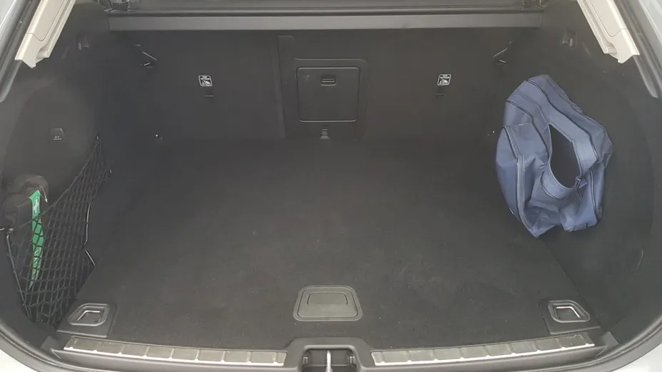 VOLVO XC60 XC60 B5 B AWD Plus Dark aut