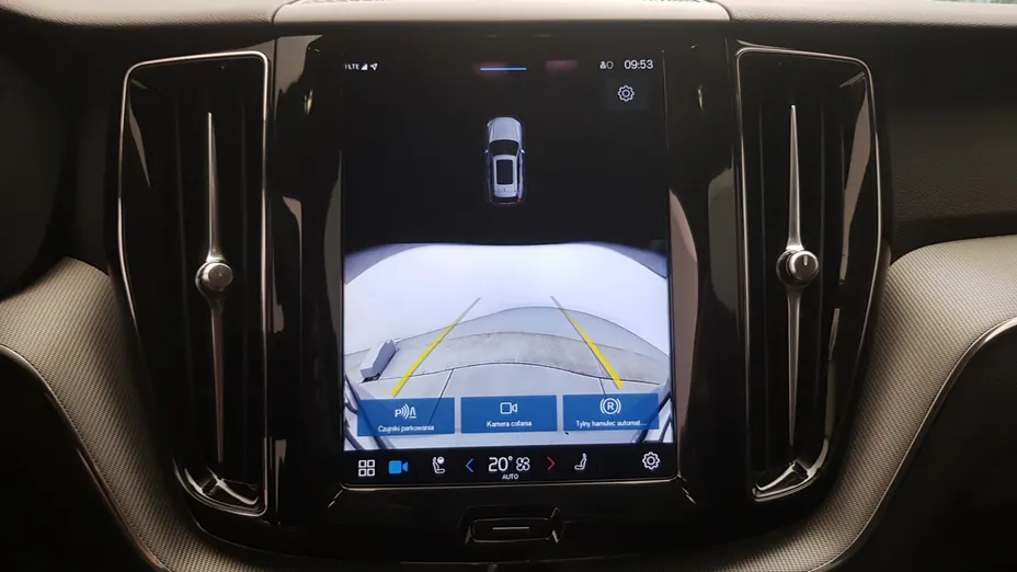 VOLVO XC60 XC60 B5 B AWD Plus Dark aut