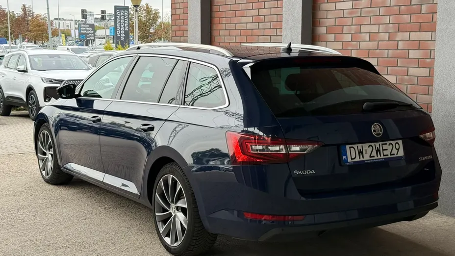 SKODA Superb Superb 2.0 TDI L&K DSG