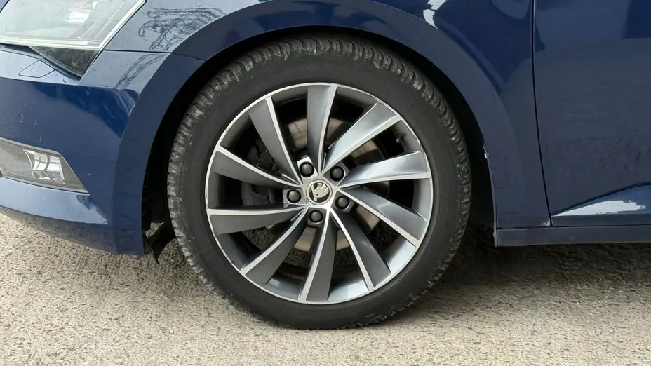 SKODA Superb Superb 2.0 TDI L&K DSG