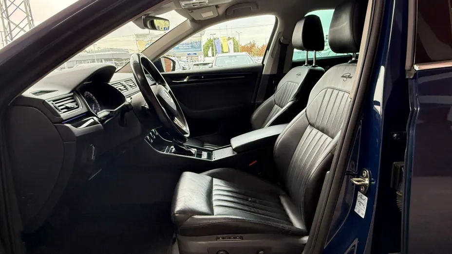 SKODA Superb Superb 2.0 TDI L&K DSG