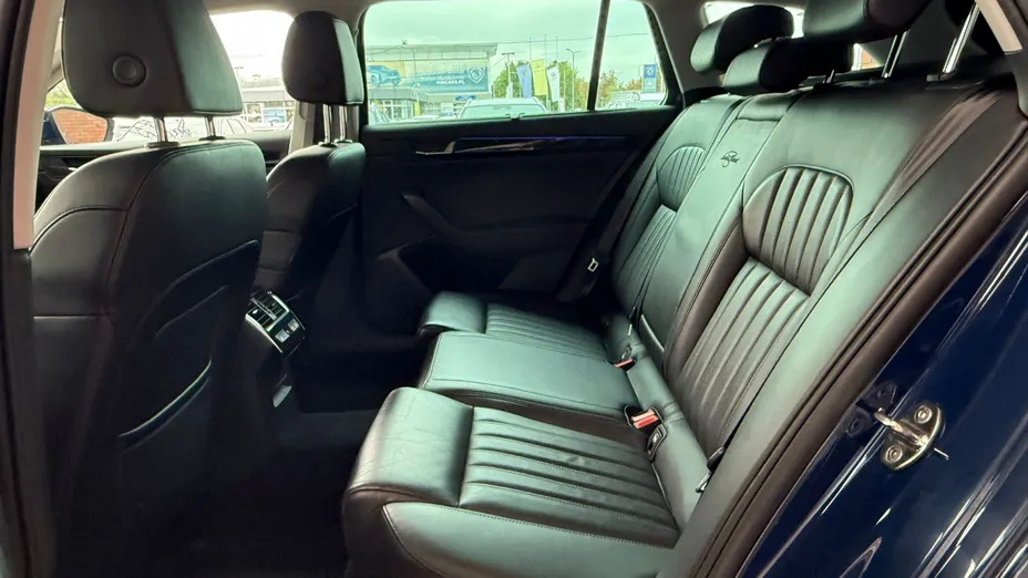 SKODA Superb Superb 2.0 TDI L&K DSG