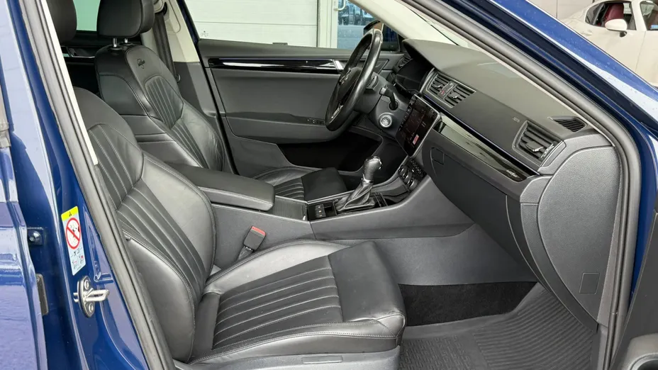 SKODA Superb Superb 2.0 TDI L&K DSG