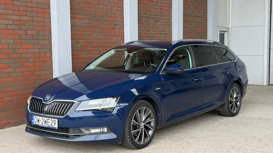 SKODA Superb Superb 2.0 TDI L&K DSG
