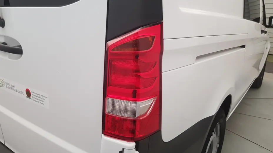 MERCEDES-BENZ Vito eVito 111 L2 447.603