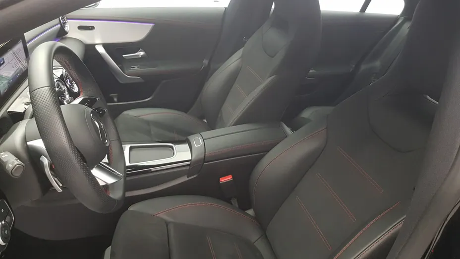 MERCEDES-BENZ CLA CLA 200 AMG Line 7G-DCT