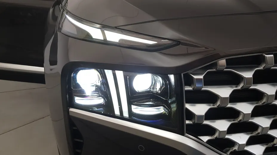 HYUNDAI Santa Fe Santa Fe 1.6 T-GDI HEV Platinum 4WD aut