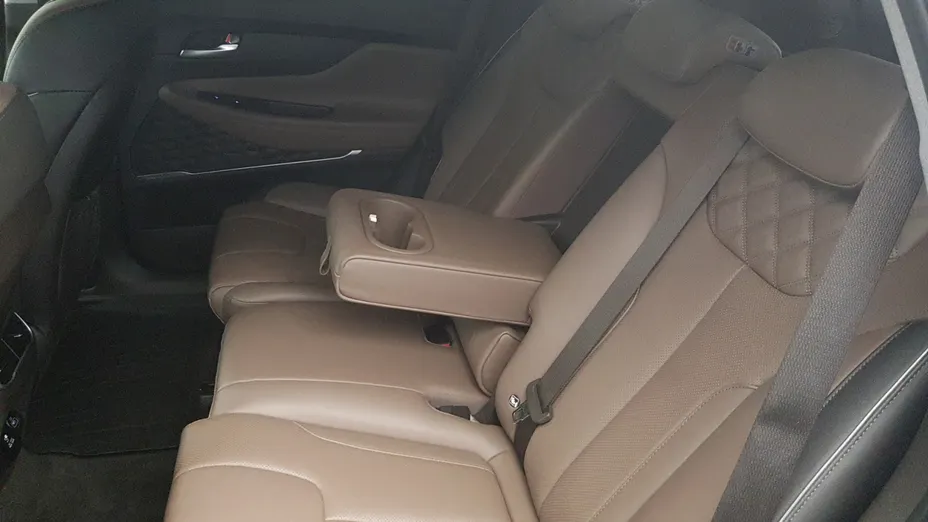 HYUNDAI Santa Fe Santa Fe 1.6 T-GDI HEV Platinum 4WD aut