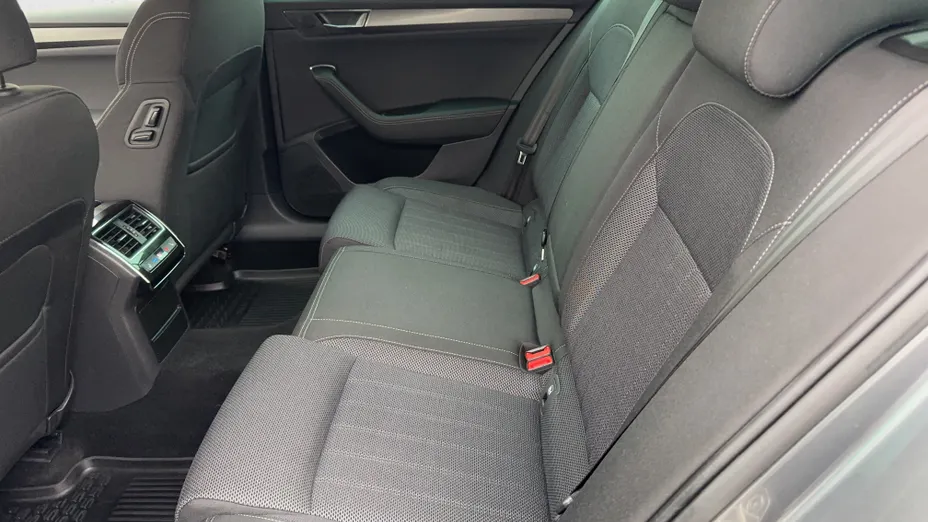 SKODA Superb Superb 2.0 TDI SCR Style DSG