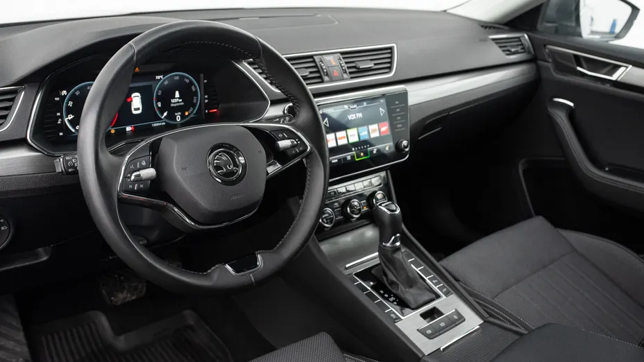 SKODA Superb Superb 2.0 TDI SCR Style DSG