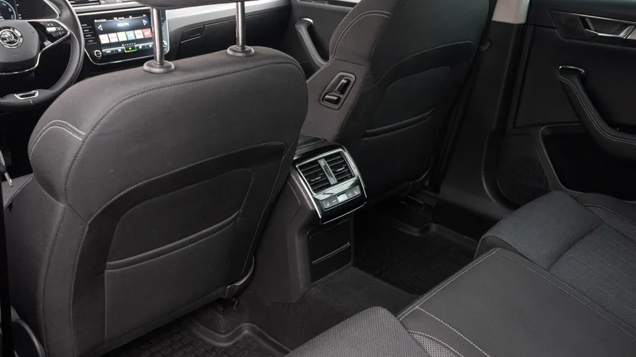 SKODA Superb Superb 2.0 TDI SCR Style DSG