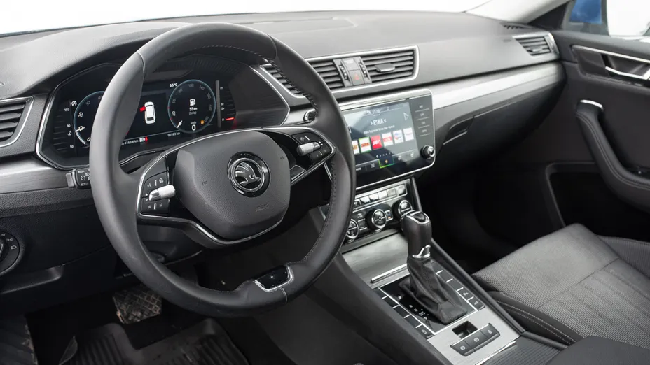 SKODA Superb Superb 2.0 TDI SCR Style DSG