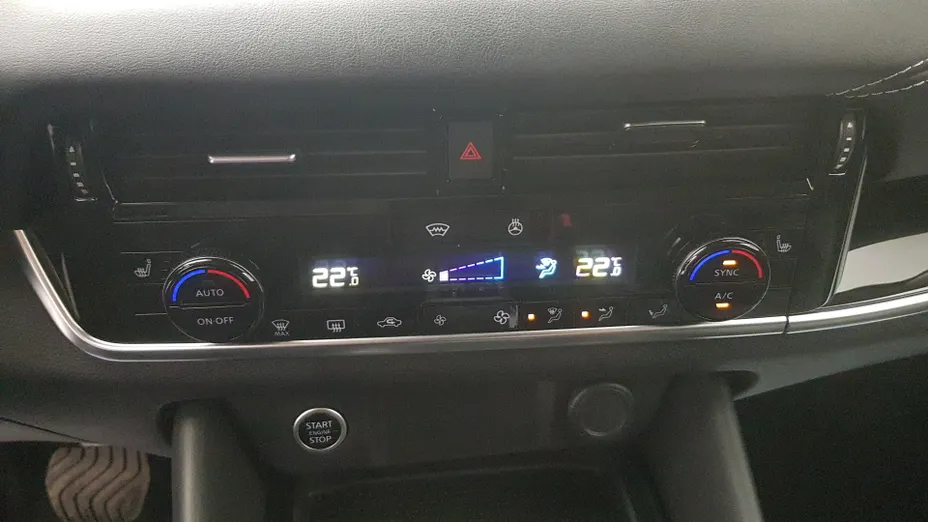 NISSAN Qashqai Qashqai 1.3 DIG-T mHEV N-Connecta Xtronic