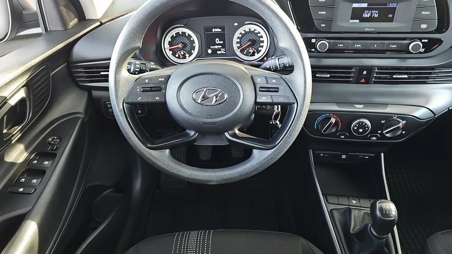 HYUNDAI i20 i20 1.2 Pure