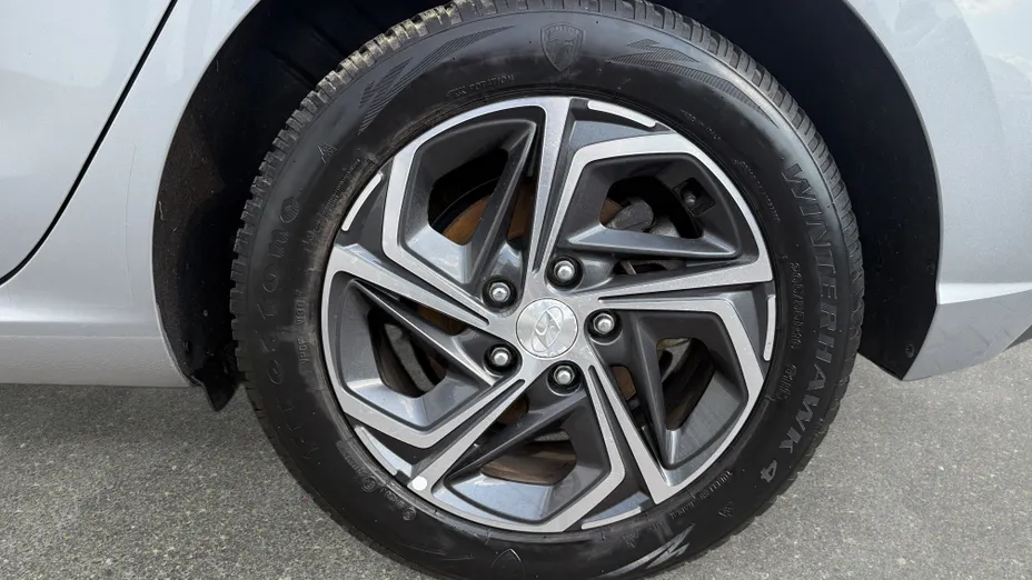 HYUNDAI i30 i30 1.5 DPI Smart