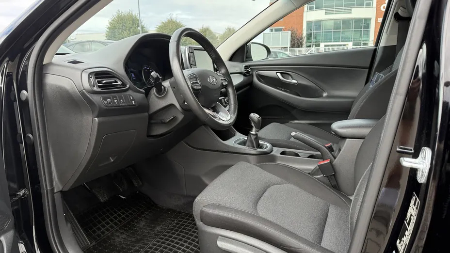 HYUNDAI i30 i30 1.0 T-GDI Smart