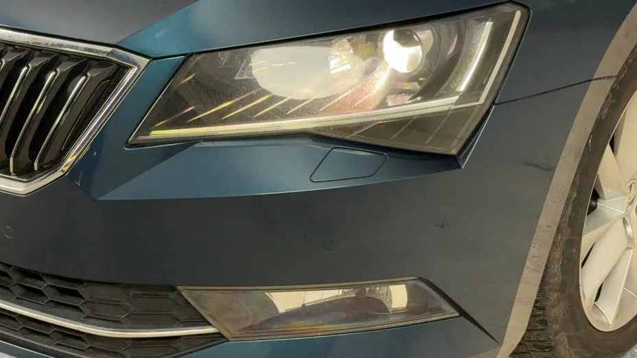 SKODA Superb Superb 2.0 TDI Ambition DSG