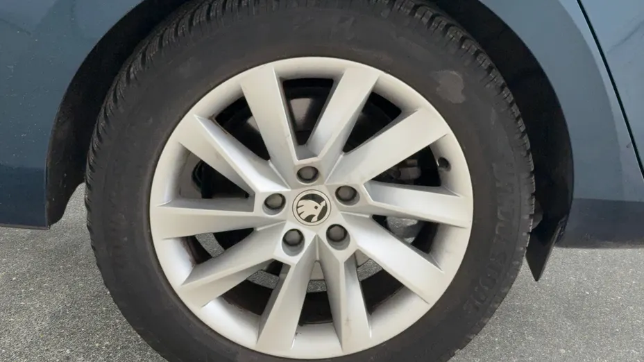 SKODA Superb Superb 2.0 TDI Ambition DSG