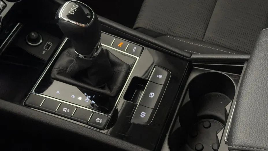 SKODA Superb Superb 2.0 TDI Ambition DSG