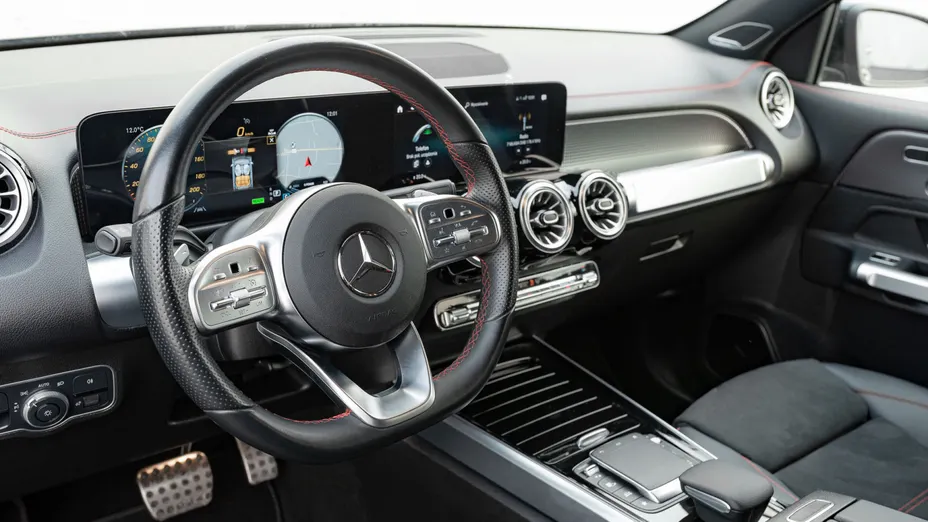 MERCEDES-BENZ EQB EQB 250 66.5kWh AMG