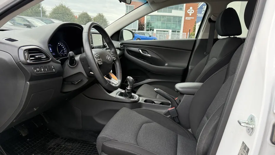 HYUNDAI i30 i30 1.0 T-GDI Smart