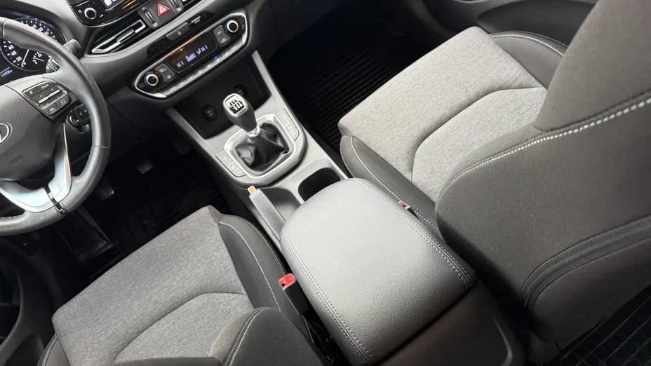 HYUNDAI i30 i30 1.0 T-GDI Smart