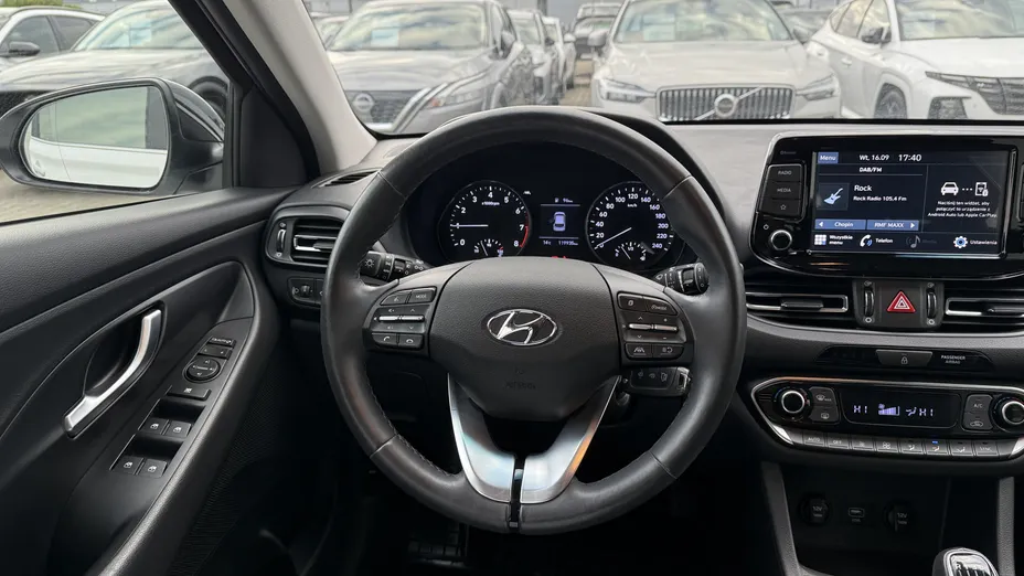 HYUNDAI i30 i30 1.0 T-GDI Smart