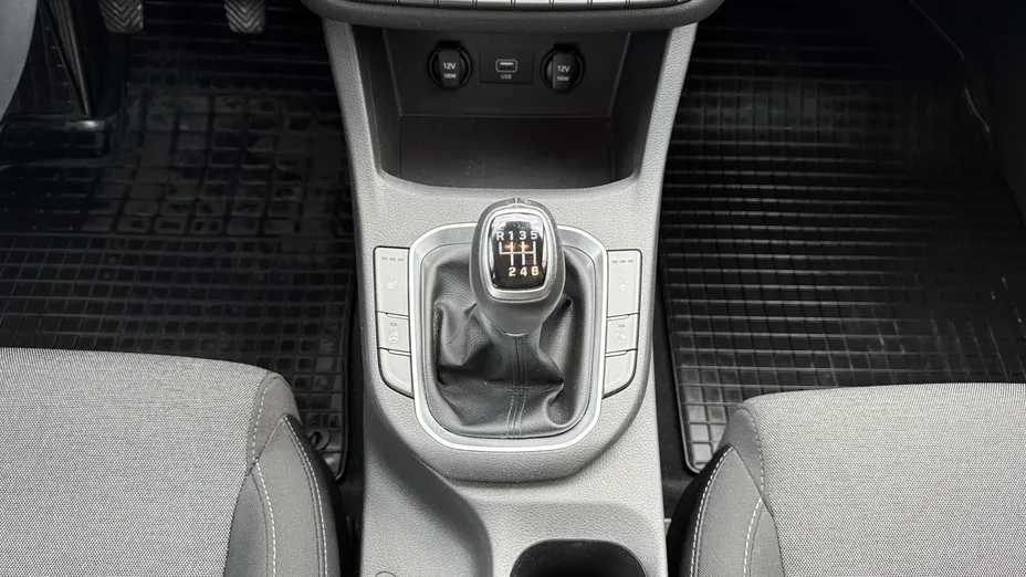 HYUNDAI i30 i30 1.0 T-GDI Smart