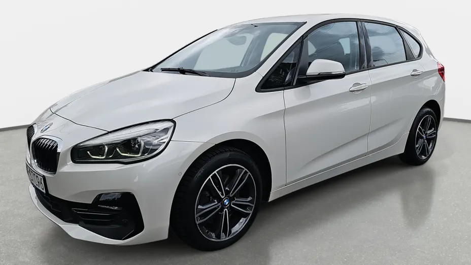 BMW Seria 2 218d Sport Line aut