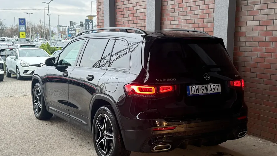 MERCEDES-BENZ GLB GLB 200 4-Matic AMG Line 8G-DCT