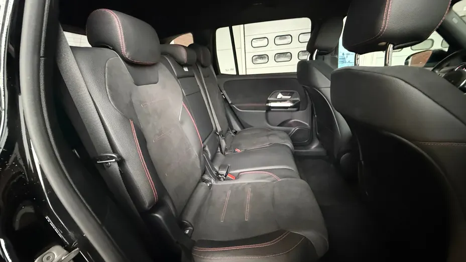 MERCEDES-BENZ GLB GLB 200 4-Matic AMG Line 8G-DCT