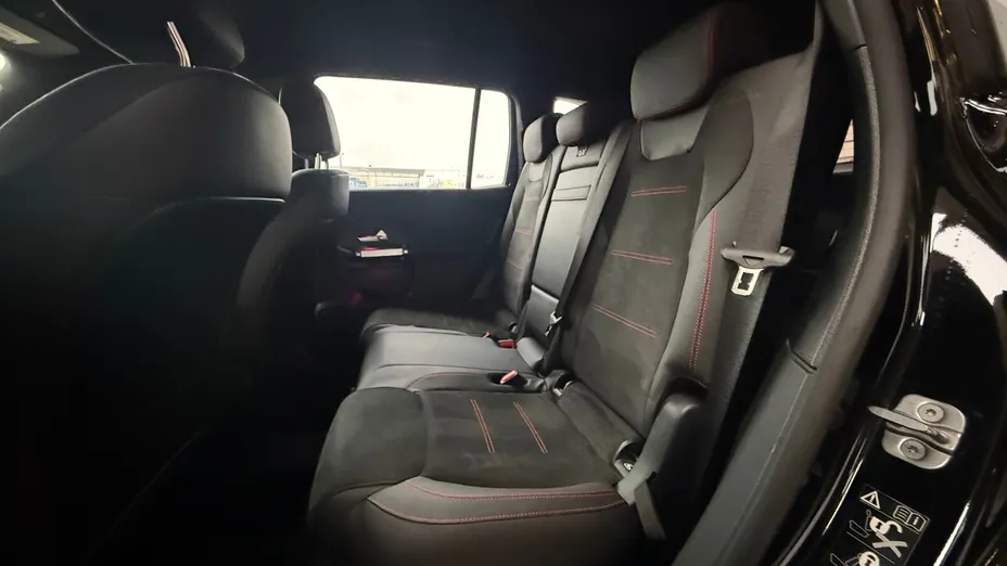 MERCEDES-BENZ GLB GLB 200 4-Matic AMG Line 8G-DCT