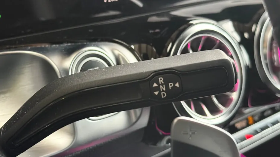 MERCEDES-BENZ GLB GLB 200 4-Matic AMG Line 8G-DCT