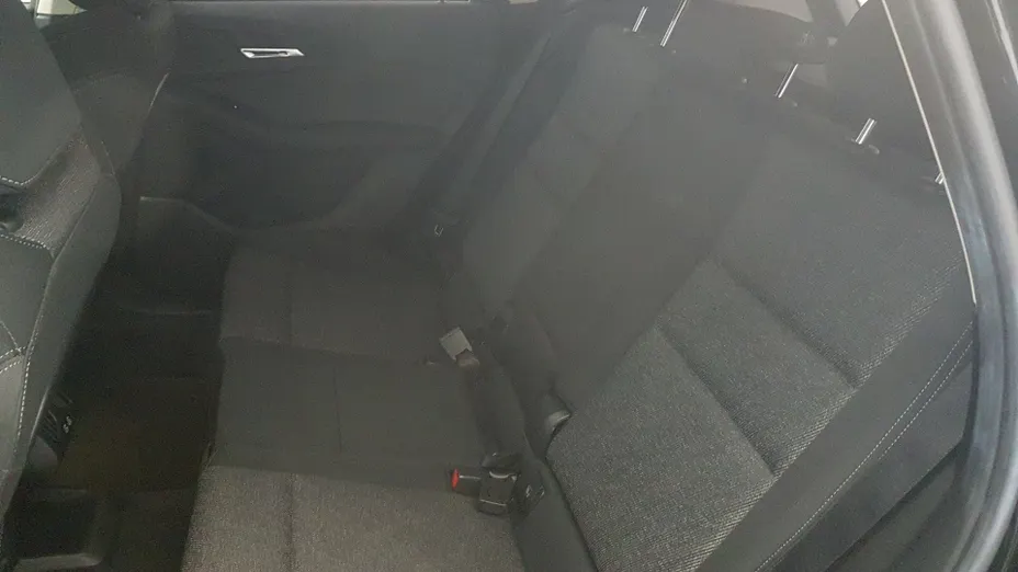 BMW Seria 2 218d aut
