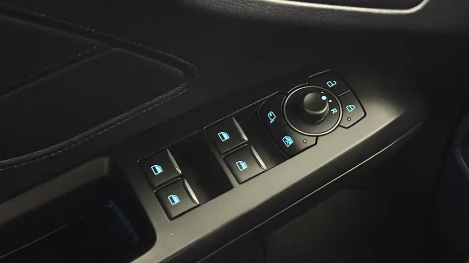 FORD Focus Focus 1.0 EcoBoost mHEV ST-Line X aut