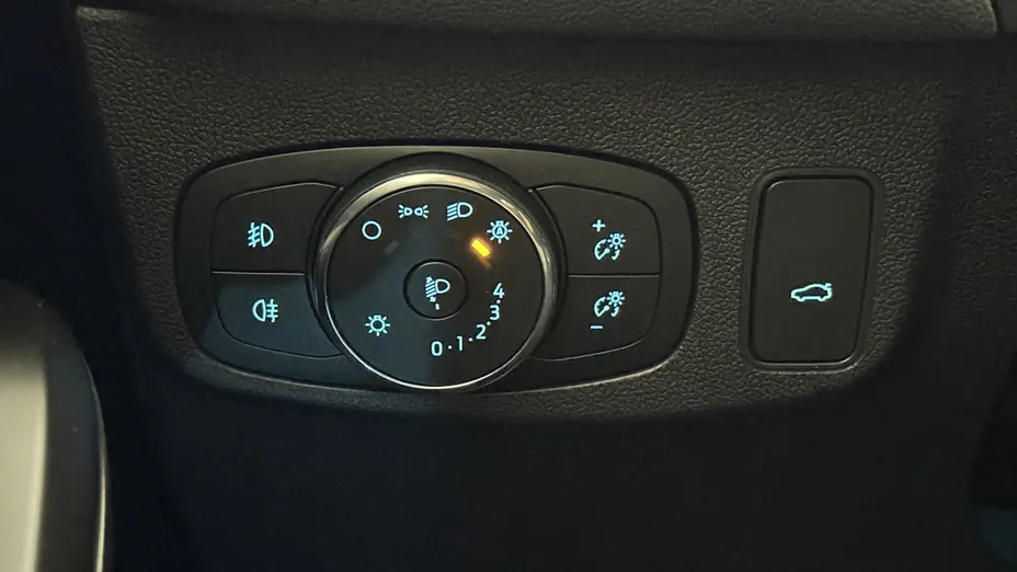 FORD Focus Focus 1.0 EcoBoost mHEV ST-Line X aut