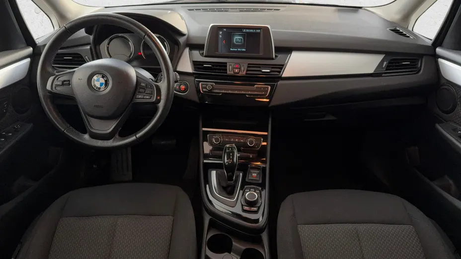 BMW Seria 2 218i GPF aut