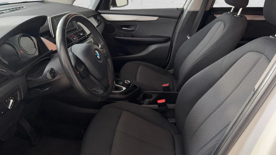 BMW Seria 2 218i GPF aut