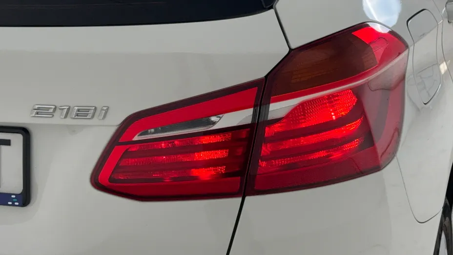 BMW Seria 2 218i GPF aut