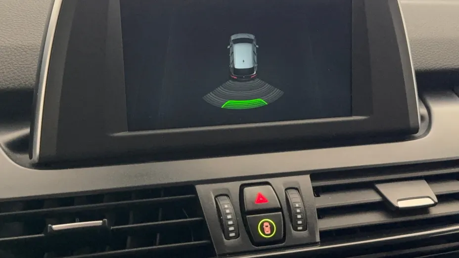 BMW Seria 2 218i GPF aut